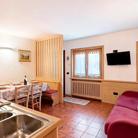 Attila Giardino Apartman Livigno